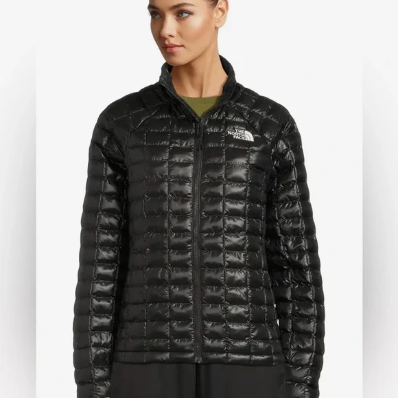 The North Face Women's Thermoball Jacket - Picture 4 of 6